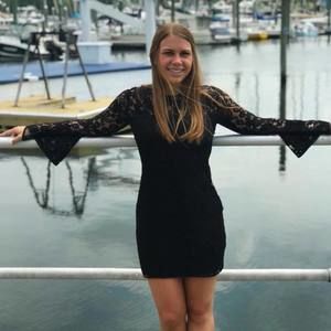 Meet your Posher, Claire